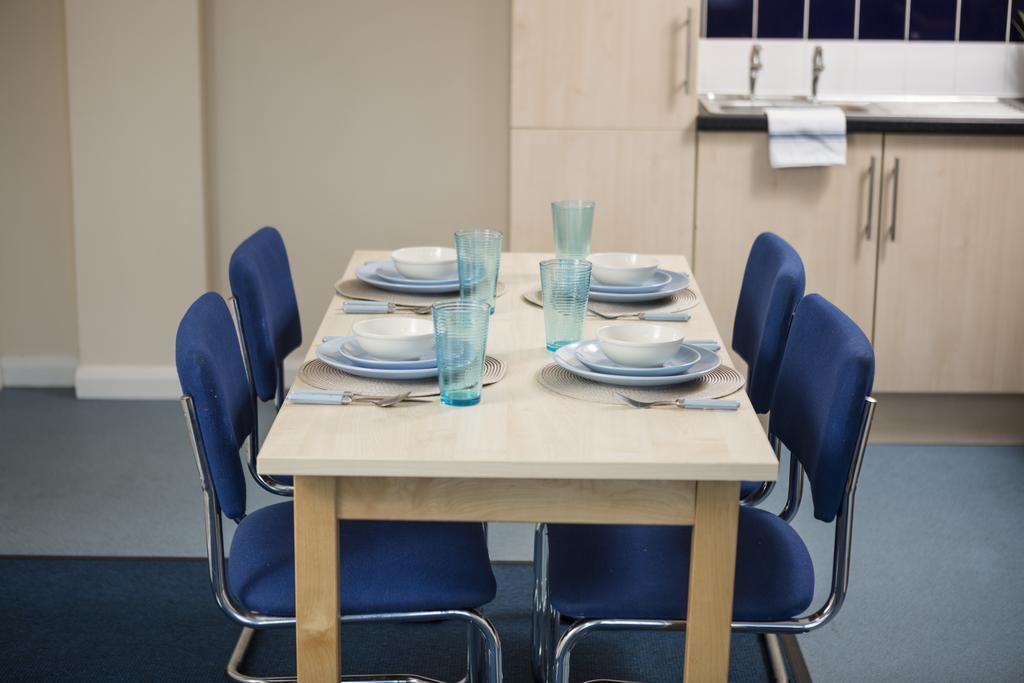 Newport Student Village Extérieur photo