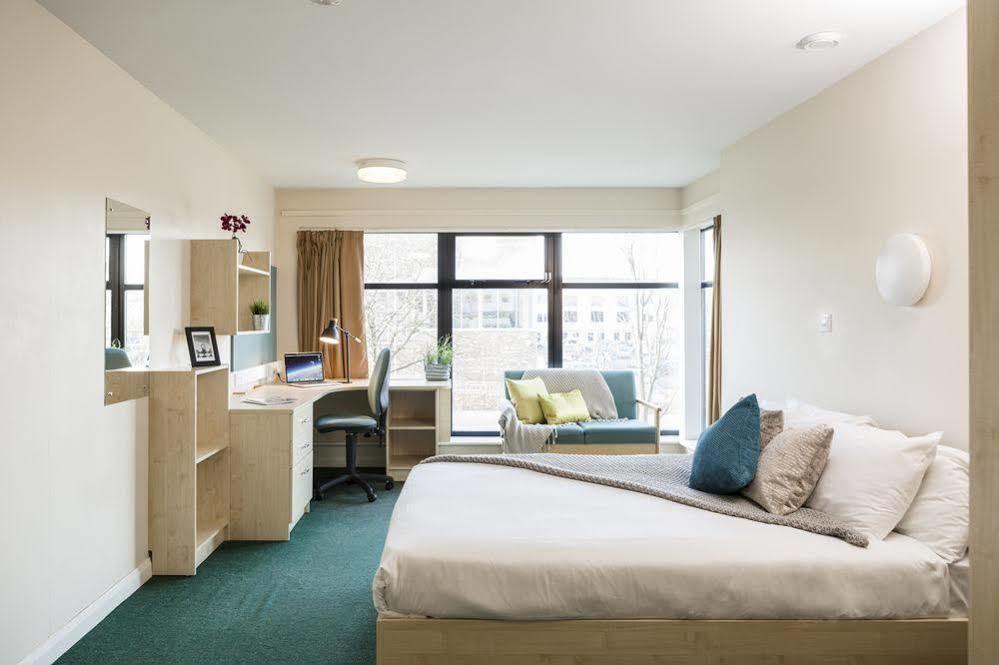 Newport Student Village Extérieur photo
