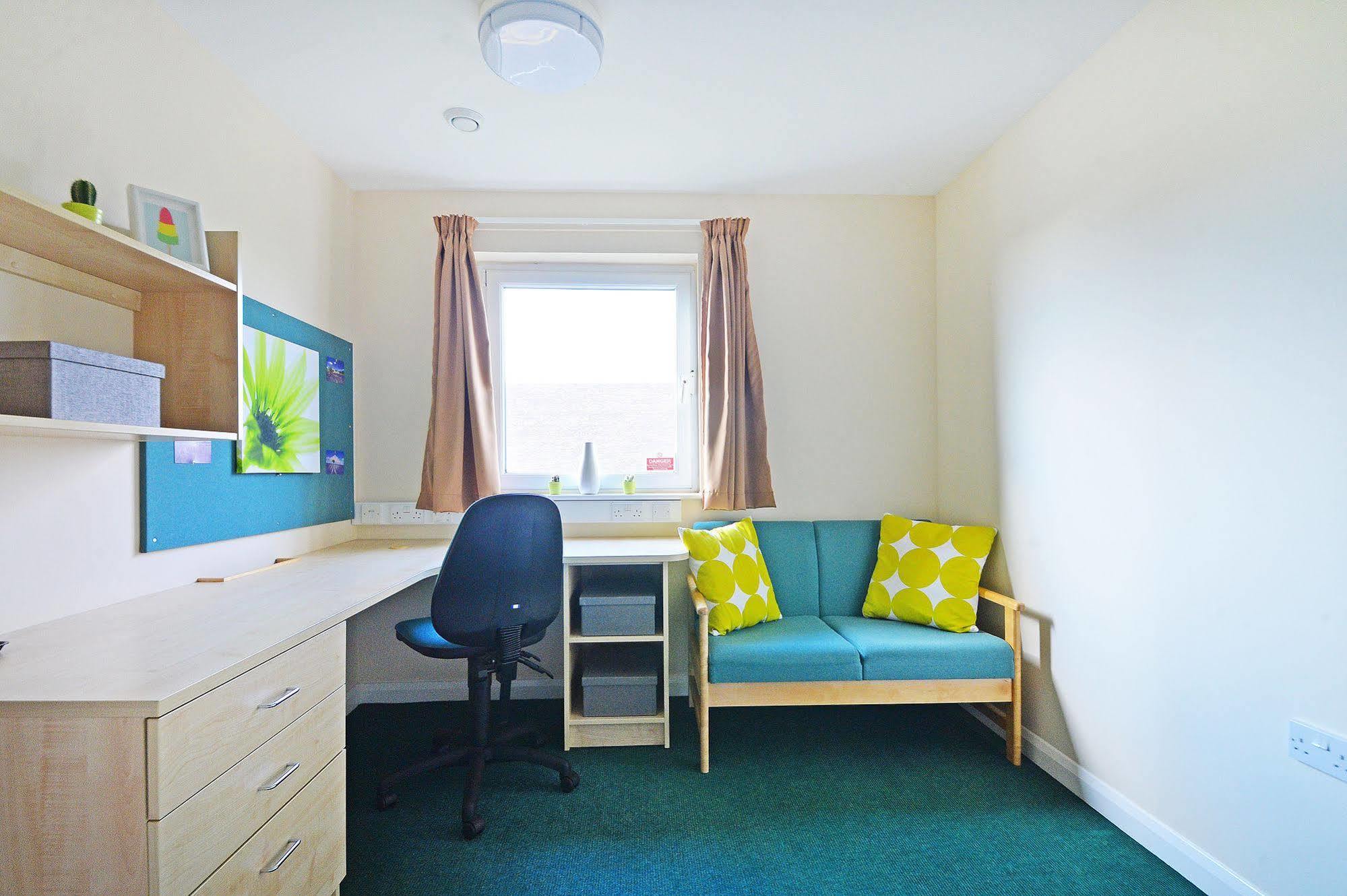 Newport Student Village Extérieur photo